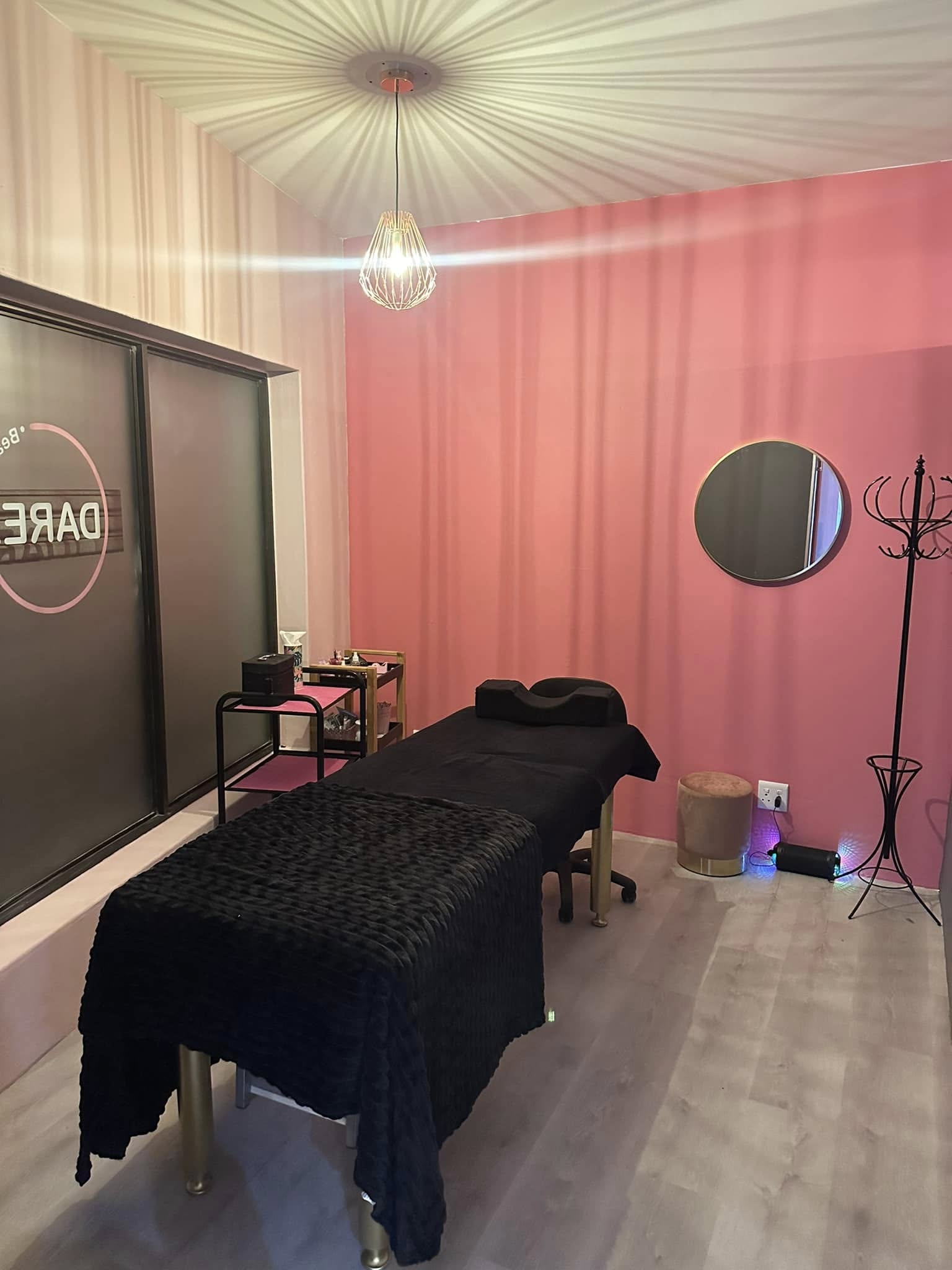 Dare. Beauty Bar Brackenfell Interior